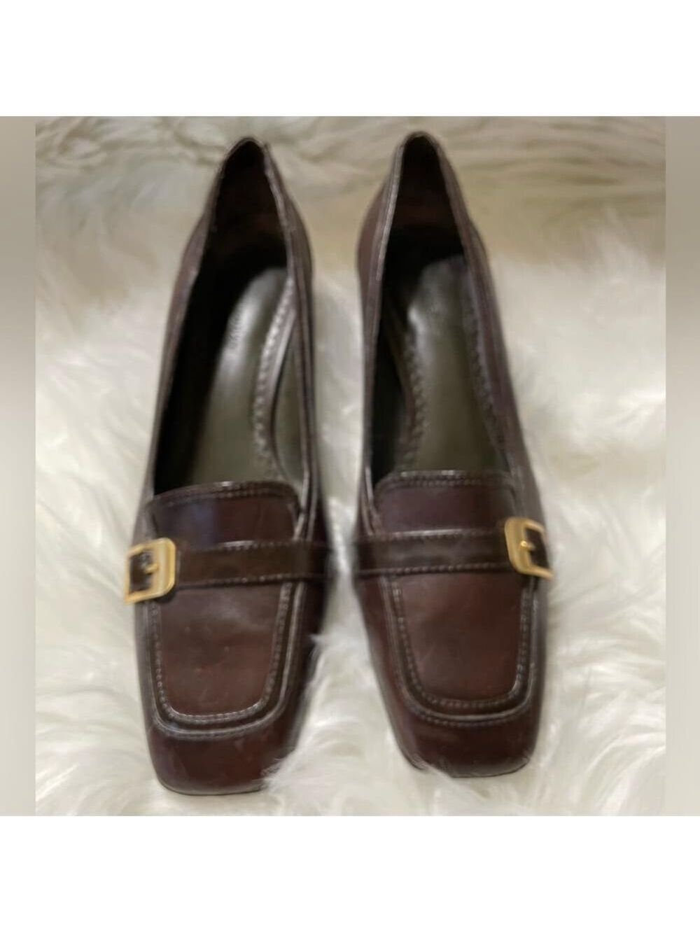 Naturalizer Brown Heels With Brass Buckle Size 7.5 - Picture 8 of 8